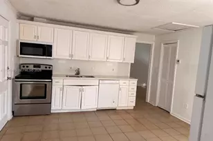 409 NW 33rd St, Miami, FL 33127 - Photo 5