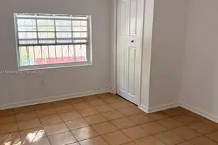 409 NW 33rd St, Miami, FL 33127 - Photo 15