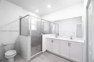 2685 SE 12th St, Homestead, FL 33035 - Photo 15