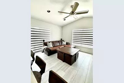 2484 SW 177th Ter, Miramar, FL 33029 - Photo 3