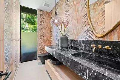 8625 NE 10th Ave, Miami, FL 33138 - Photo 9