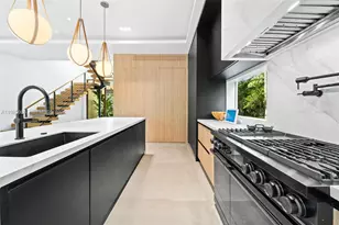 8625 NE 10th Ave, Miami, FL 33138 - Photo 15