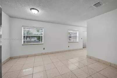 210 E 59th St, Hialeah, FL 33013 - Photo 5