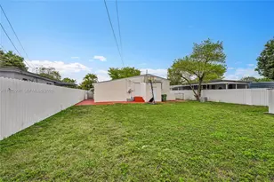 210 E 59th St, Hialeah, FL 33013 - Photo 17