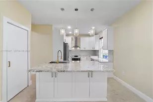 5310 NW 124th Way, Coral Springs, FL 33076 - Photo 11