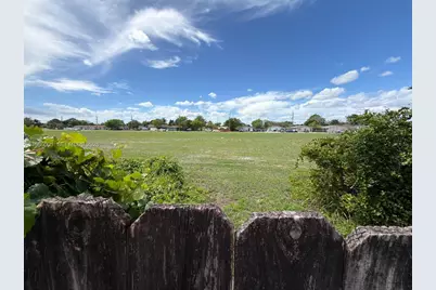 1833 SW 43rd Ave, Fort Lauderdale, FL 33317 - Photo 41