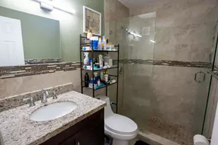 333 Ives Dairy Rd, Miami, FL 33179 - Photo 19