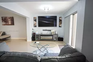 333 Ives Dairy Rd, Miami, FL 33179 - Photo 7