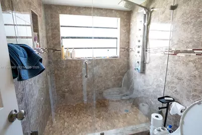 333 Ives Dairy Rd #A33306, Miami, FL 33179 - Photo 17