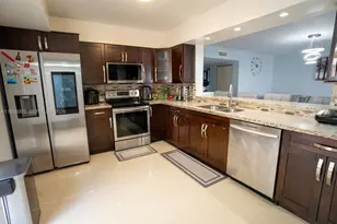 333 Ives Dairy Rd, Miami, FL 33179 - Photo 5