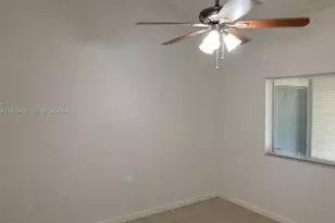 16304 Glenmoor Dr, West Palm Beach, FL 33409 - Photo 9