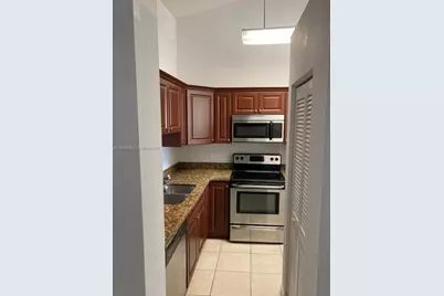 16304 Glenmoor Dr #16304, West Palm Beach, FL 33409 - Photo 3