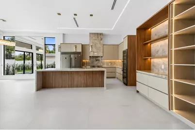 2755 NE 31st Ct, Lighthouse Point, FL 33064 - Photo 5