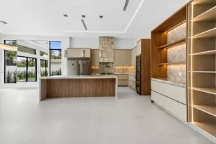 2755 NE 31st Ct, Lighthouse Point, FL 33064 - Photo 5