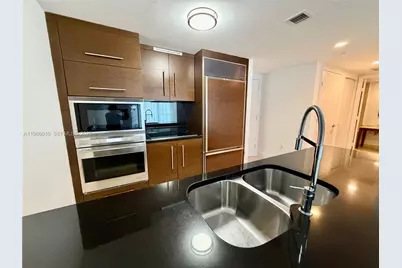 475 Brickell Ave #1711, Miami, FL 33131 - Photo 21