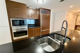 475 Brickell Ave, Miami, FL 33131 - Photo 21