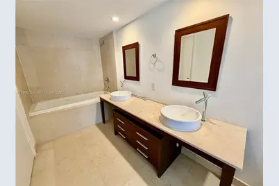 475 Brickell Ave #1711, Miami, FL 33131 - Photo 15