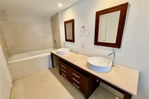 475 Brickell Ave, Miami, FL 33131 - Photo 15