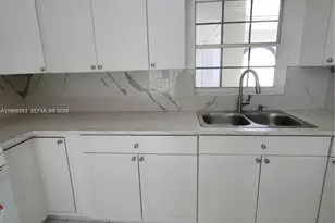 12305 SW 42nd St, Miami, FL 33175 - Photo 15