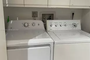 20281 E Country Club Dr, Aventura, FL 33180 - Photo 13