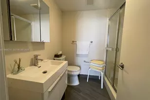 20281 E Country Club Dr, Aventura, FL 33180 - Photo 29