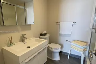 20281 E Country Club Dr, Aventura, FL 33180 - Photo 31