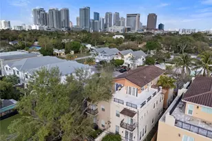 819 SW 7th Ave, Fort Lauderdale, FL 33315 - Photo 49