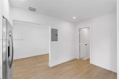 2995 NW 88th St, Miami, FL 33147 - Photo 17