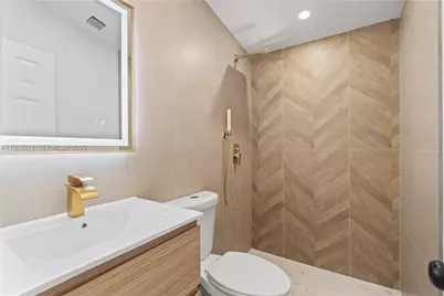 2995 NW 88th St, Miami, FL 33147 - Photo 21