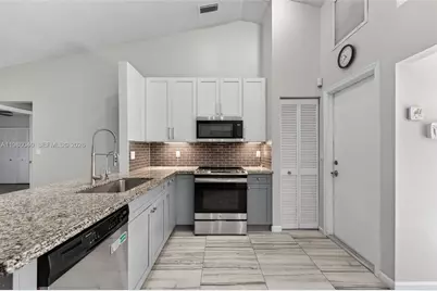 1905 NW 77th Ter, Margate, FL 33063 - Photo 27