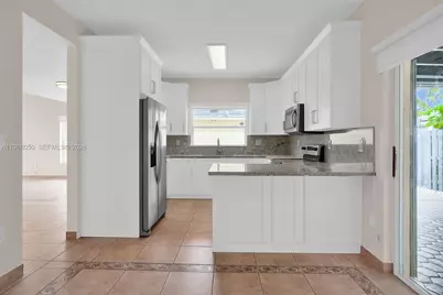 11811 SW 102nd St #0, Miami, FL 33186 - Photo 9