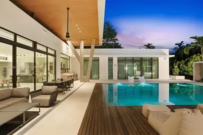 1200 NE 94th St, Miami Shores, FL 33138 - Photo 11