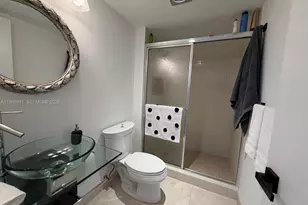 20505 E Country Club Dr, Aventura, FL 33180 - Photo 9