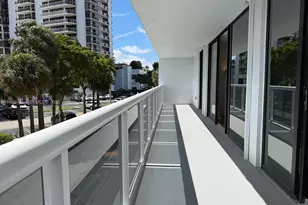 20505 E Country Club Dr, Aventura, FL 33180 - Photo 7