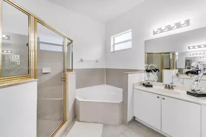 2819 Augusta Ln, Homestead, FL 33035 - Photo 13