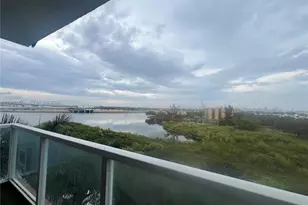 5077 NW 7th St, Miami, FL 33126 - Photo 7