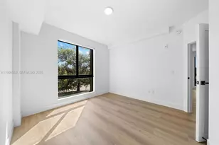 2479 NE 192 St, Miami, FL 33180 - Photo 9