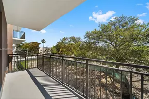 2479 NE 192 St, Miami, FL 33180 - Photo 21