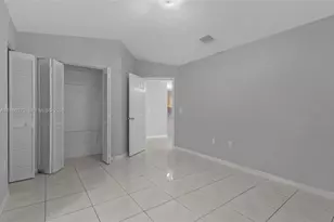 10168 NW 126th Terrace, Hialeah Gardens, FL 33018 - Photo 17