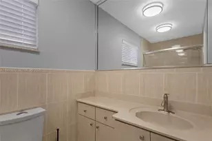 10168 NW 126th Terrace, Hialeah Gardens, FL 33018 - Photo 21