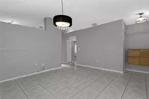 10168 NW 126th Terrace, Hialeah Gardens, FL 33018 - Photo 5