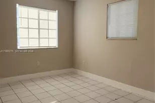 800 SW 10th Ave, Hallandale Beach, FL 33009 - Photo 11