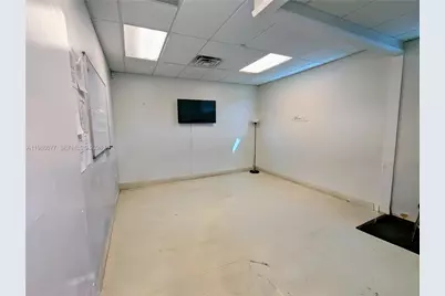 1100 W Oakland Park Blvd, Wilton Manors, FL 33311 - Photo 21