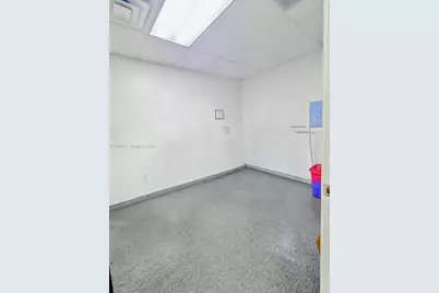 1100 W Oakland Park Blvd, Wilton Manors, FL 33311 - Photo 23