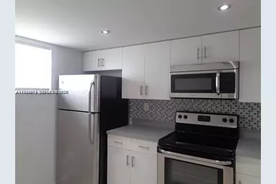 1075 Riverside Dr #304, Coral Springs, FL 33071 - Photo 3