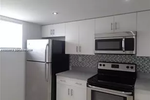 1075 Riverside Dr, Coral Springs, FL 33071 - Photo 3