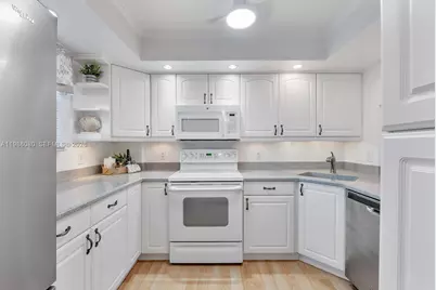 109 Royal Park Dr #2F, Oakland Park, FL 33309 - Photo 19