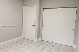 800 SW 10th Ave, Hallandale Beach, FL 33009 - Photo 13