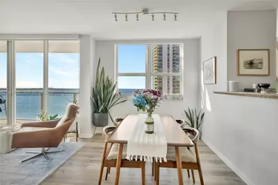 1155 Brickell Bay Dr #3011, Miami, FL 33131 - Photo 3