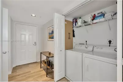 1155 Brickell Bay Dr #3011, Miami, FL 33131 - Photo 17